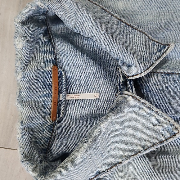 Free People Light Blue Jean Jacket - Picture 9 of 9